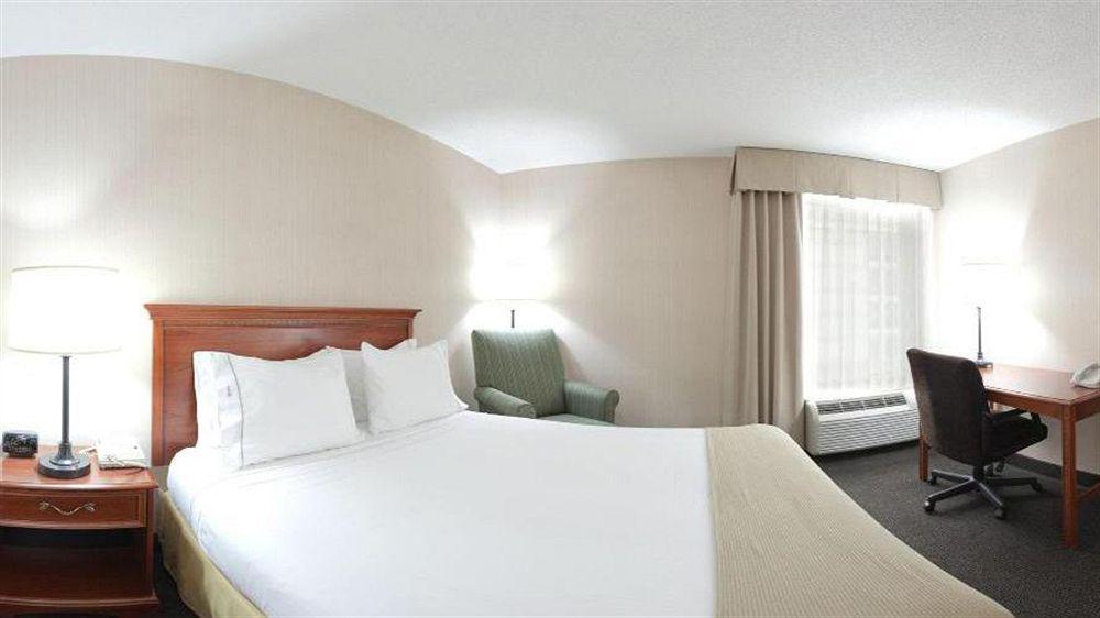 Holiday Inn Express & Suites Chicago-Midway Airport By Ihg Bedford Park Exterior photo
